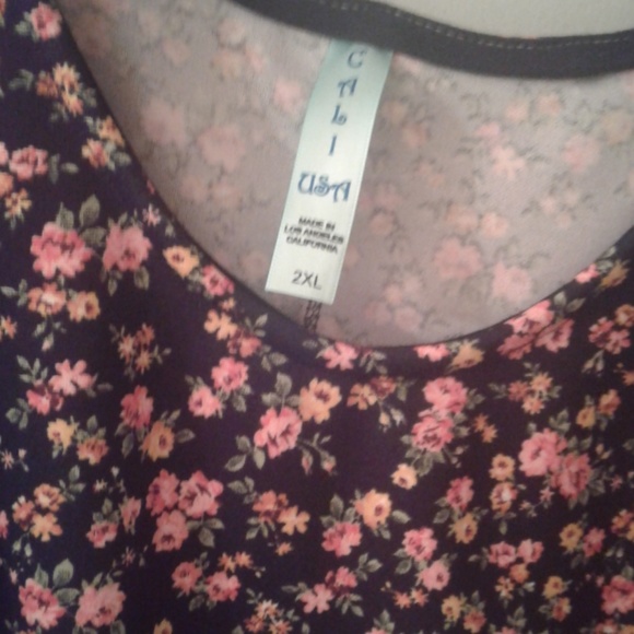 Spring Fling Flower Dress - Picture 3 of 4